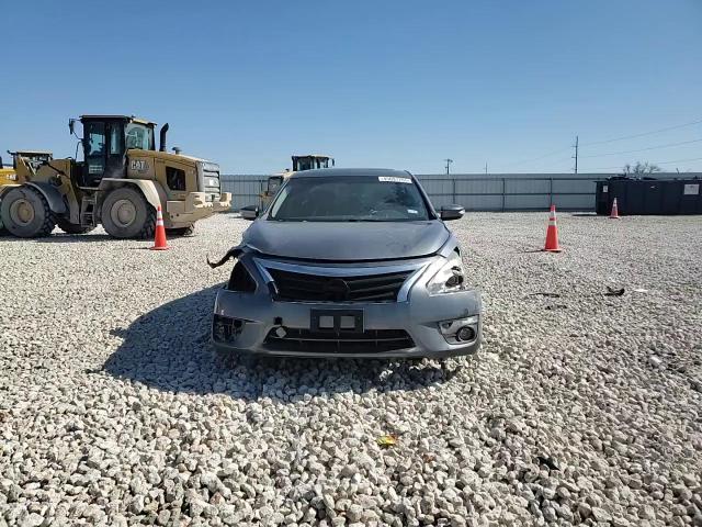 2015 Nissan Altima - Image 10