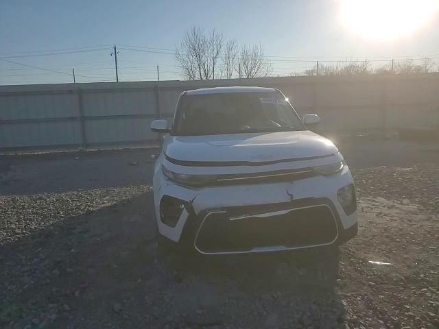 2022 Kia Soul - Image 11