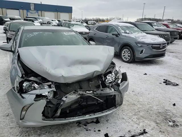 2017 Toyota Camry - Image 11