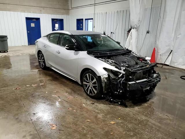 2019 Nissan Maxima - Image 14