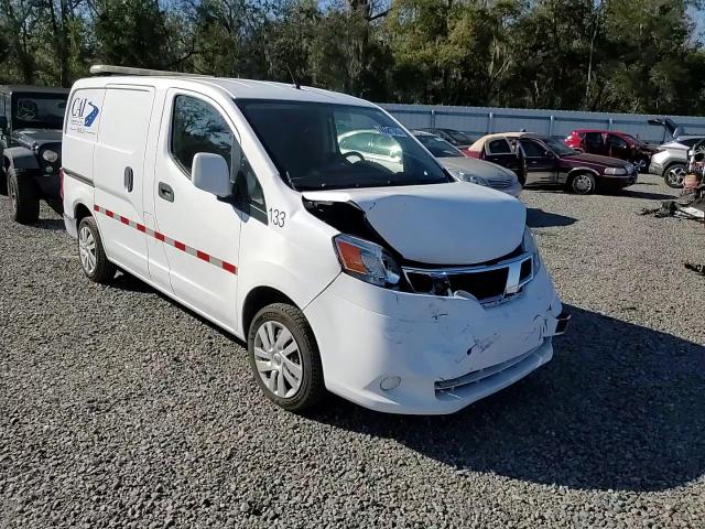 2017 Nissan NV - Image 12
