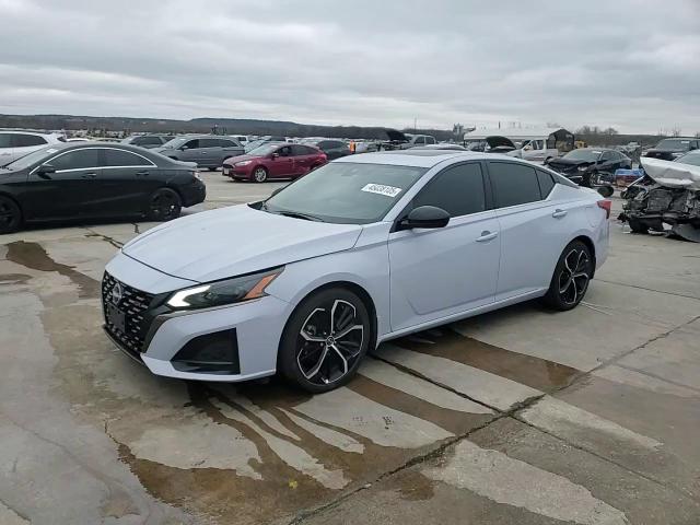 2024 Nissan Altima - Image 13
