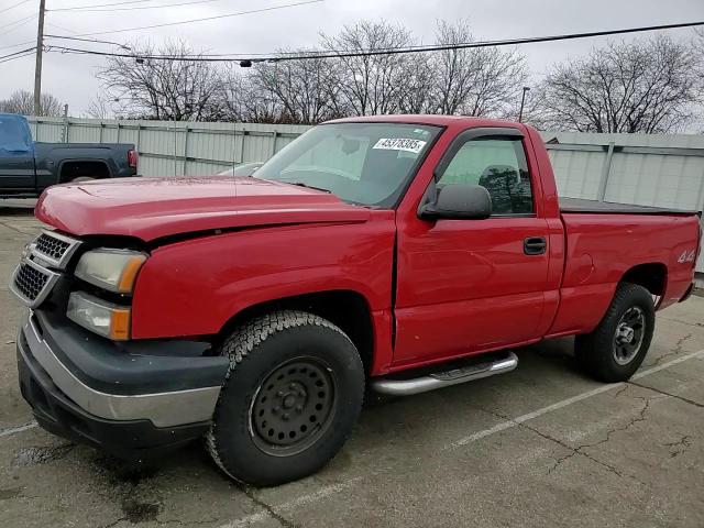 2007 Chevrolet Silverado - Image 11