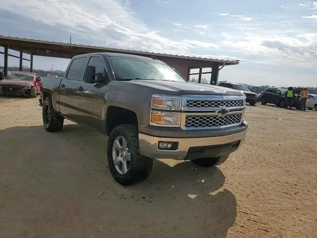 2014 Chevrolet Silverado - Image 13