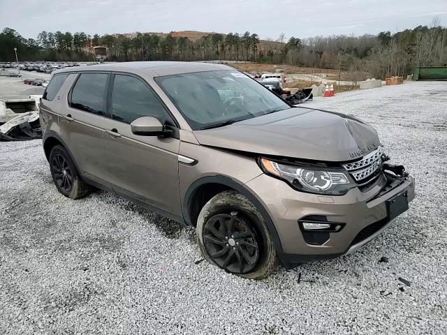 2016 Land Rover Discovery - Image 12
