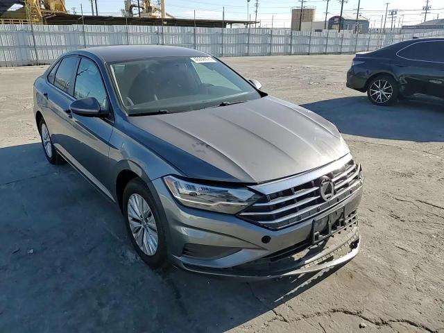 2019 Volkswagen Jetta - Image 11
