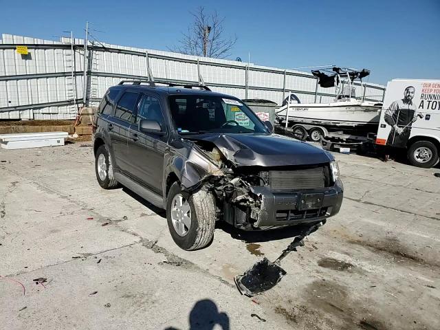 2010 Ford Escape - Image 11