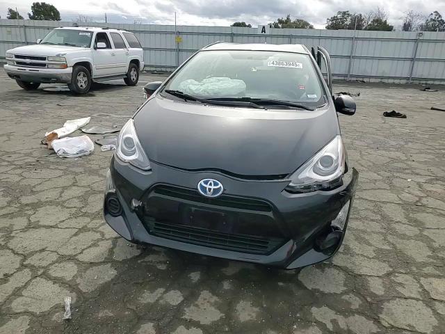 2015 Toyota Prius - Image 11