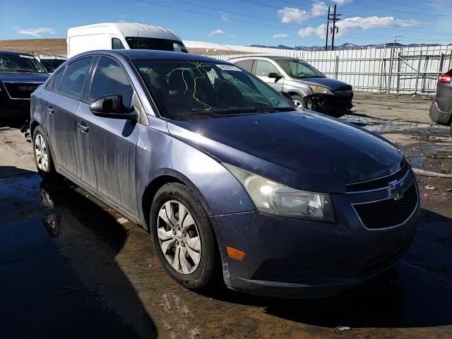 2013 Chevrolet Cruze - Image 10