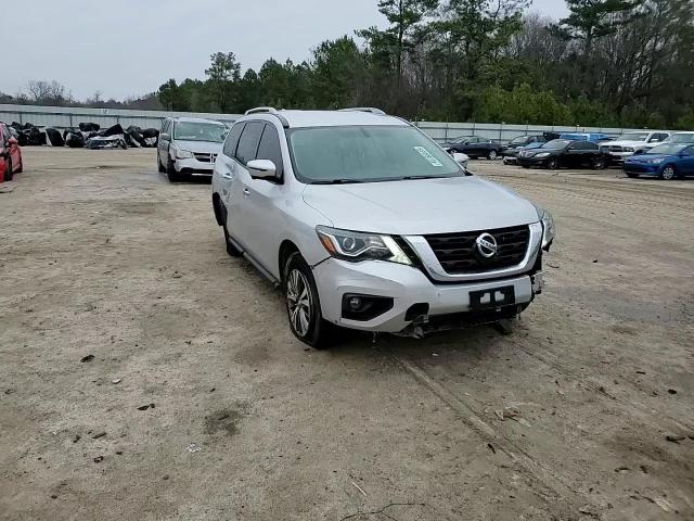 2019 Nissan Pathfinder - Image 12