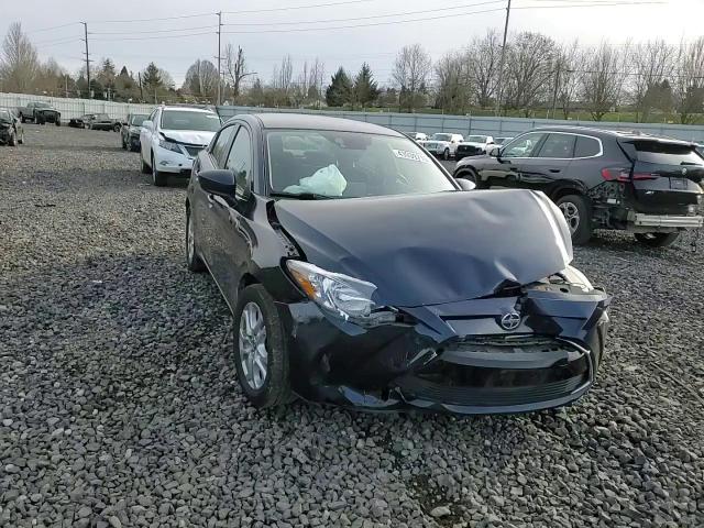 2016 Toyota iA - Image 11