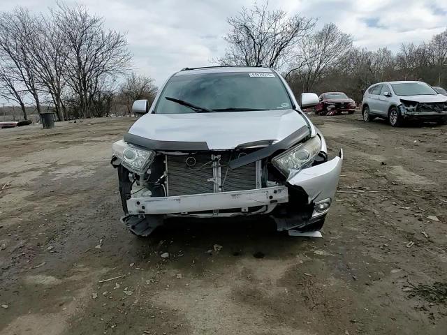 2012 Toyota Highlander - Image 12