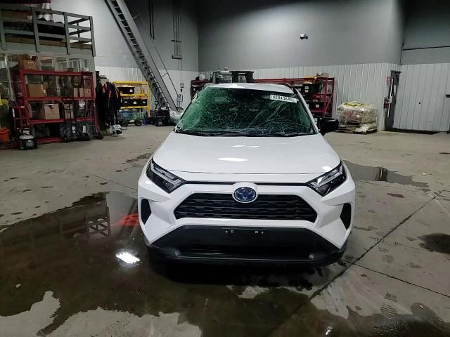 2024 Toyota RAV 4 - Image 12