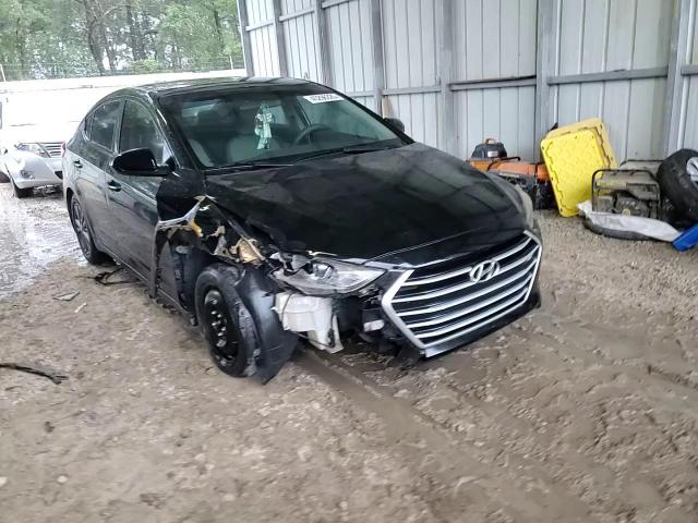 2017 Hyundai Elantra - Image 13
