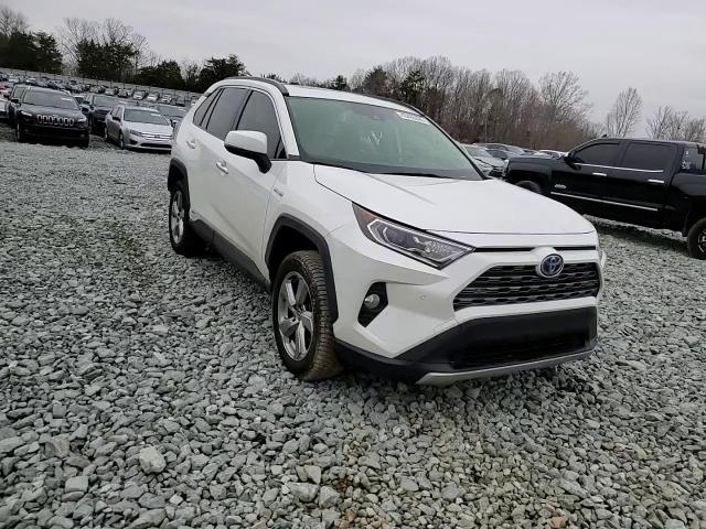 2020 Toyota RAV 4 - Image 12