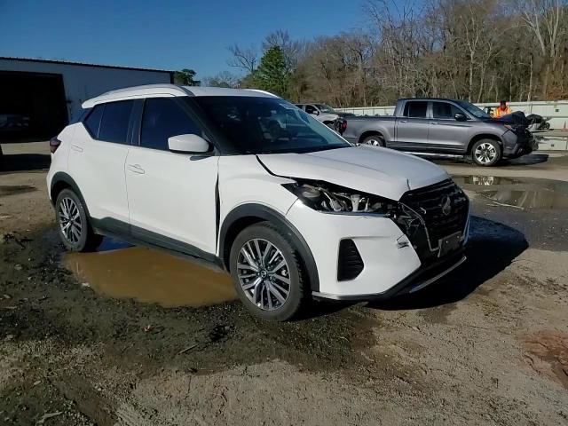 2021 Nissan Kicks - Image 15