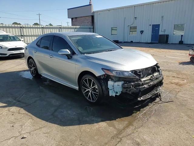 2023 Toyota Camry - Image 14