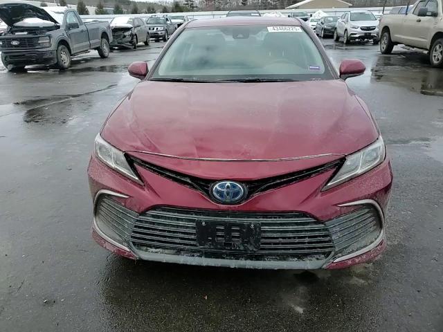 2022 Toyota Camry - Image 11
