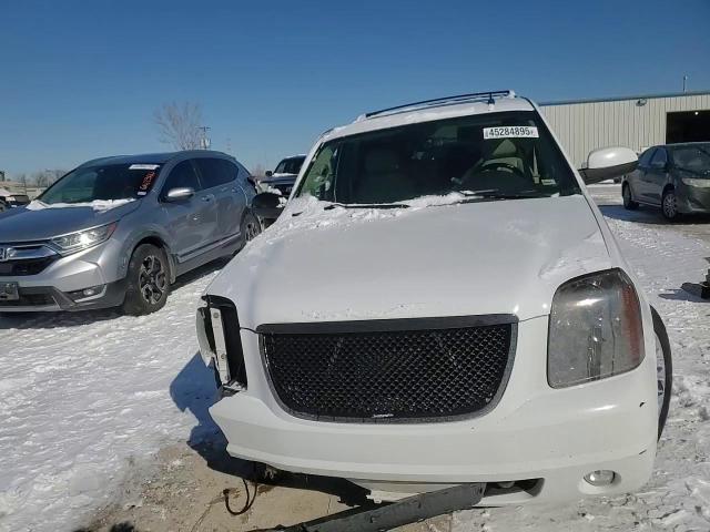 2009 GMC Yukon - Image 12