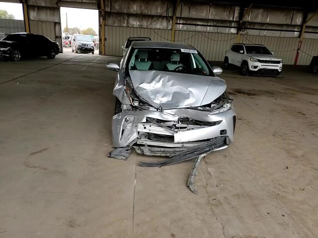 2019 Toyota Prius - Image 11