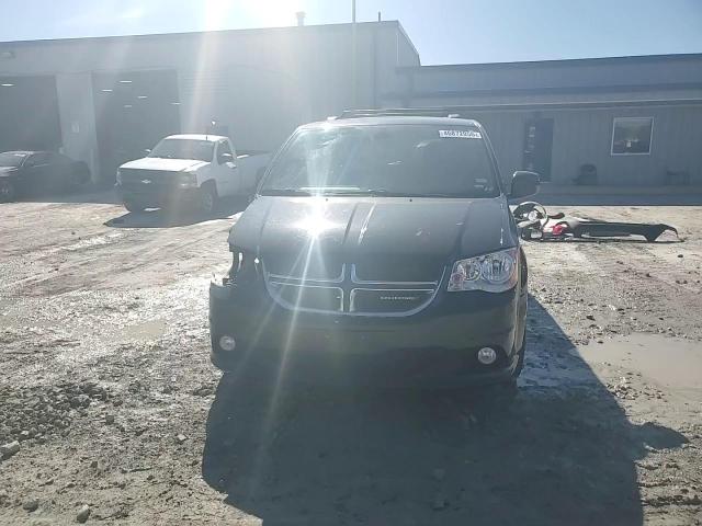 2019 Dodge Caravan - Image 12