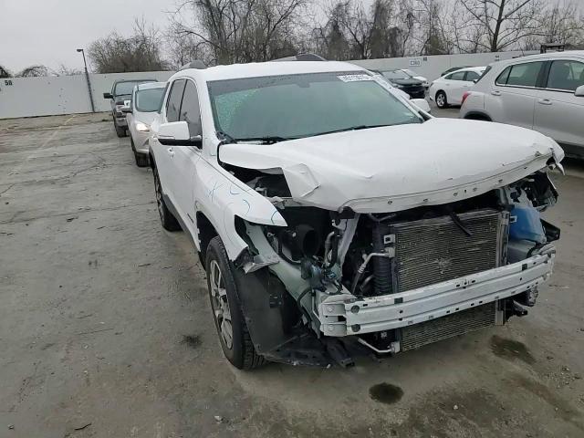 2020 GMC Acadia - Image 11