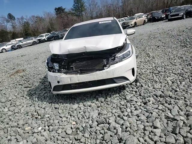 2017 Kia Forte - Image 11