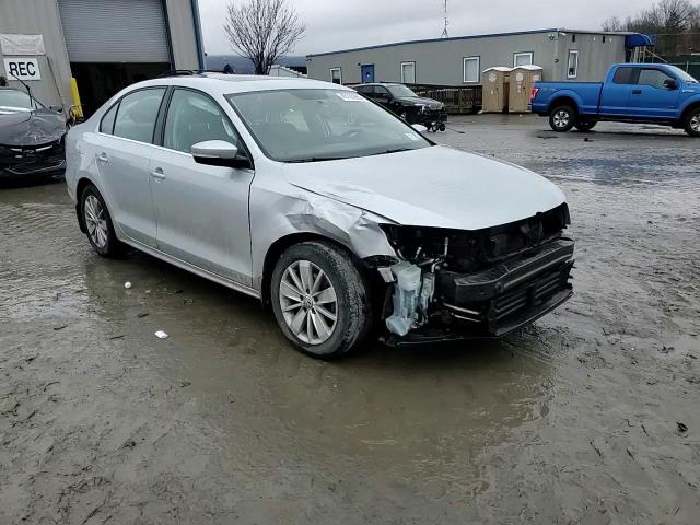 2015 Volkswagen Jetta - Image 11