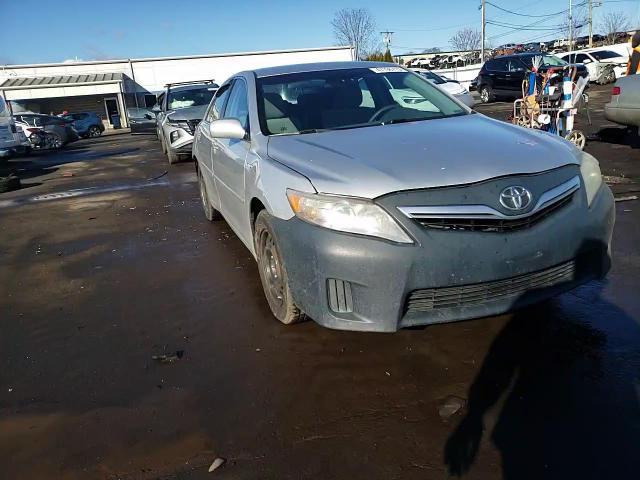 2011 Toyota Camry - Image 10
