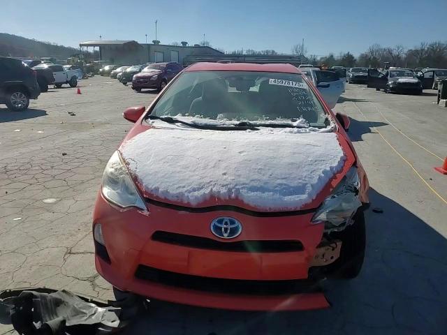 2014 Toyota Prius - Image 10