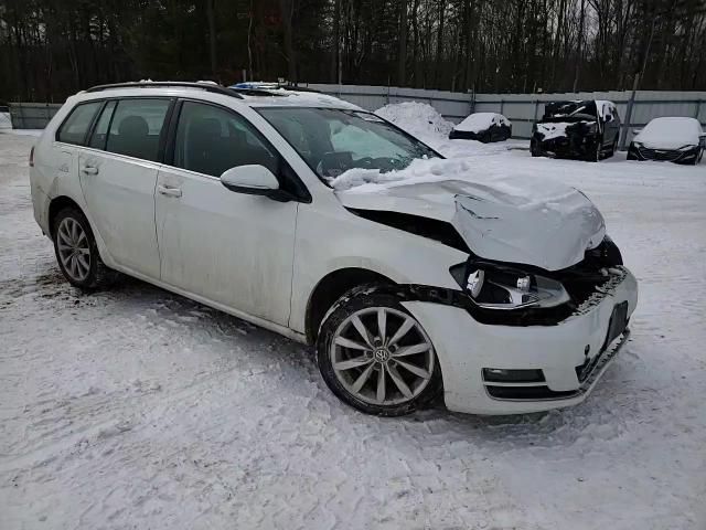2016 Volkswagen Golf - Image 10