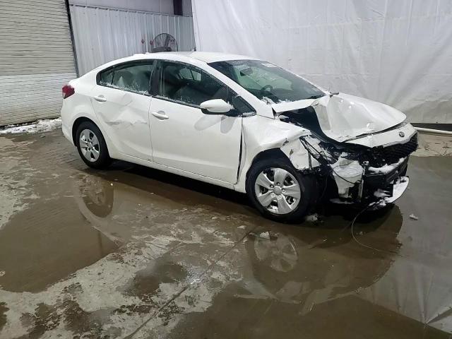 2018 Kia Forte - Image 10