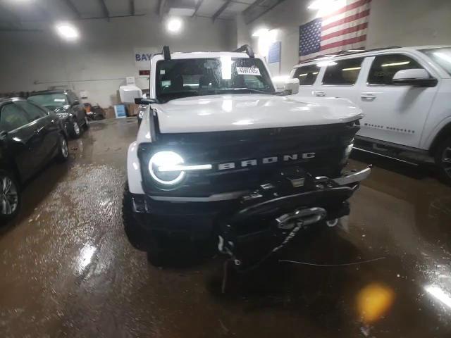 2021 Ford Bronco - Image 13