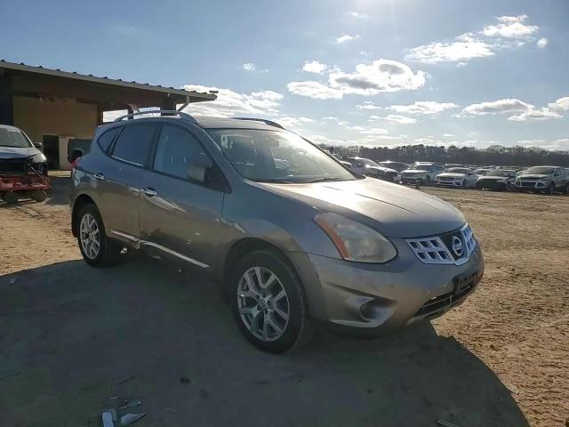 2011 Nissan Rogue - Image 12