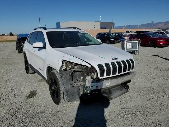 2017 Jeep Grand Cherokee - Image 12