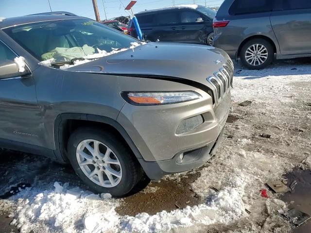 2016 Jeep Grand Cherokee - Image 11