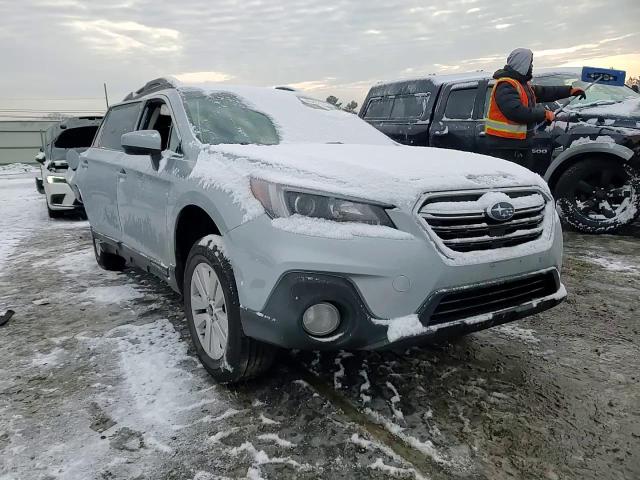 2018 Subaru Outback - Image 11
