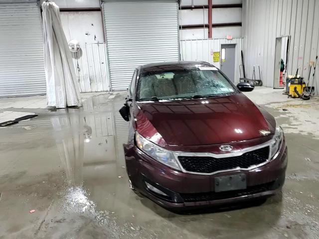 2012 Kia Optima - Image 13