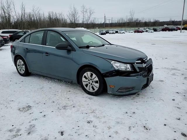 2012 Chevrolet Cruze - Image 13