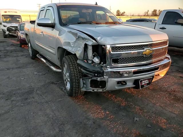 2013 Chevrolet Silverado - Image 11