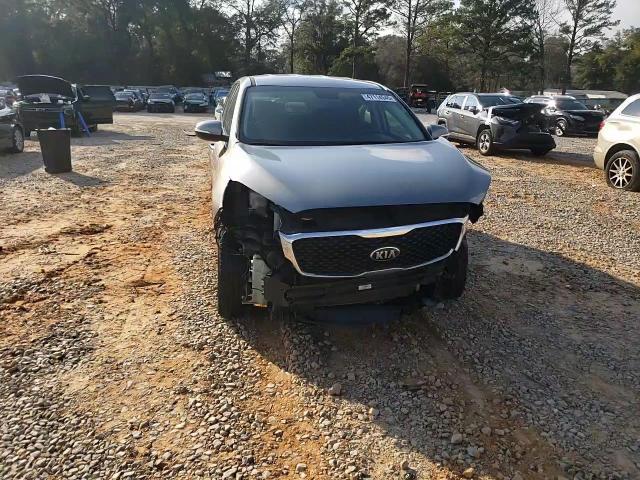 2017 Kia Sorento - Image 12