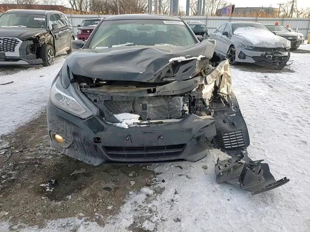 2016 Nissan Altima - Image 11