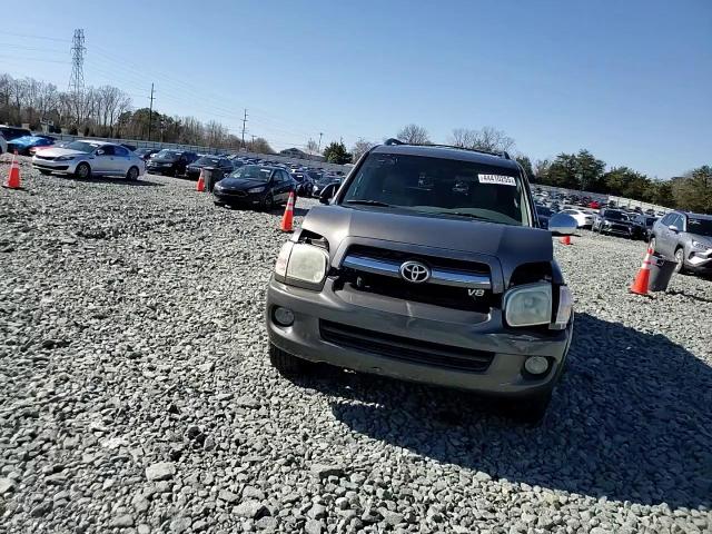 2007 Toyota Sequoia - Image 12