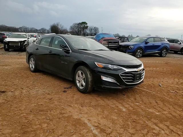 2022 Chevrolet Malibu - Image 11