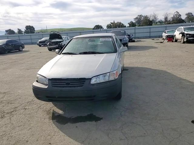 2000 Toyota Camry - Image 11