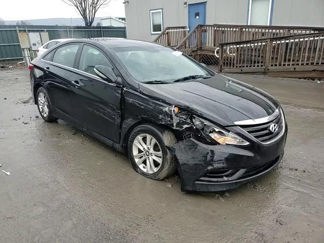 2014 Hyundai Sonata - Image 11