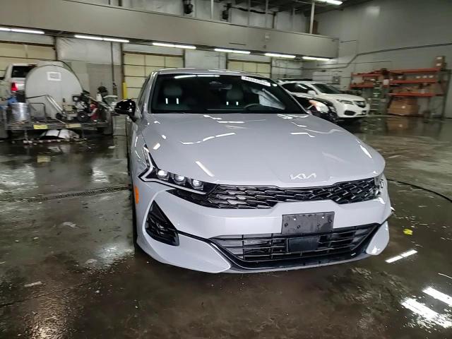 2024 Kia K5 - Image 13