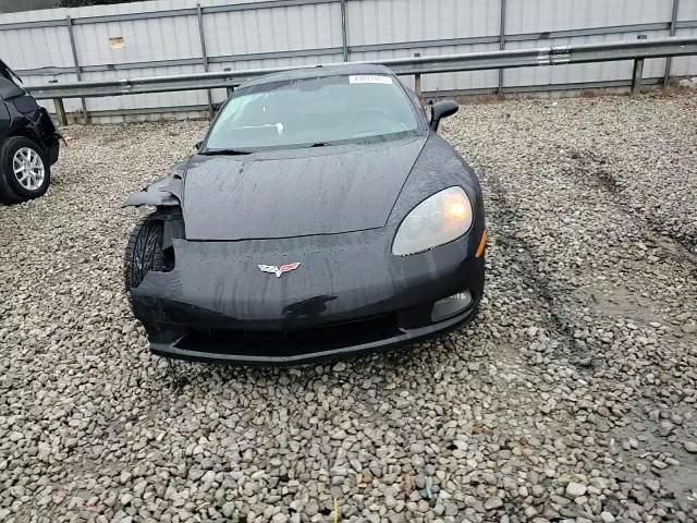 2005 Chevrolet Corvette - Image 10