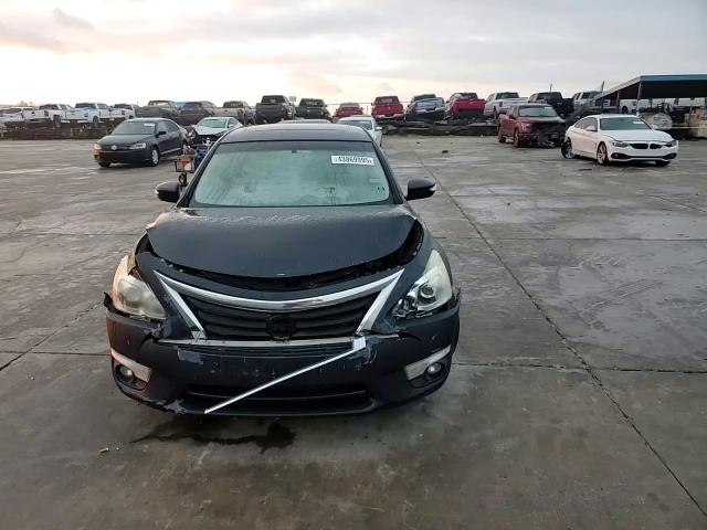 2015 Nissan Altima - Image 11