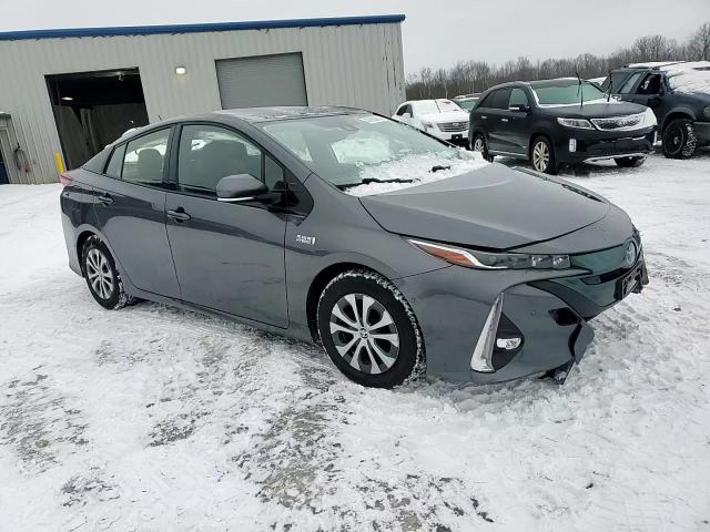 2020 Toyota Prius - Image 11
